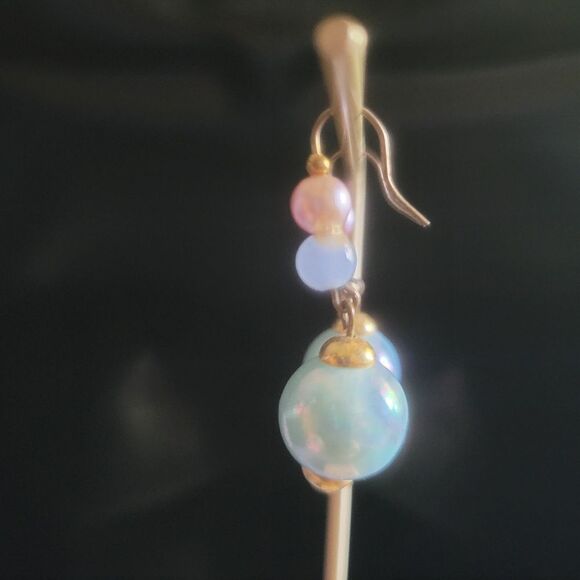 Elegant Pearl Drop Earrings - Picture 2 of 3